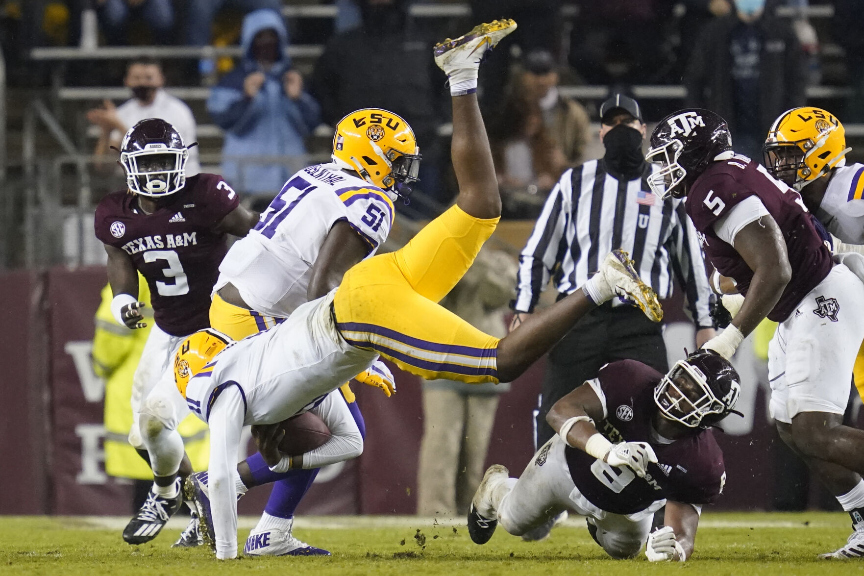 Ed Orgeron: LSU must 'call for better plays' as blocking issues continue to lose to Texas A&M